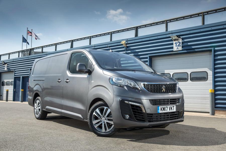  Peugeot Expert Long 2017 года  (UK) (фото 2 из 8)